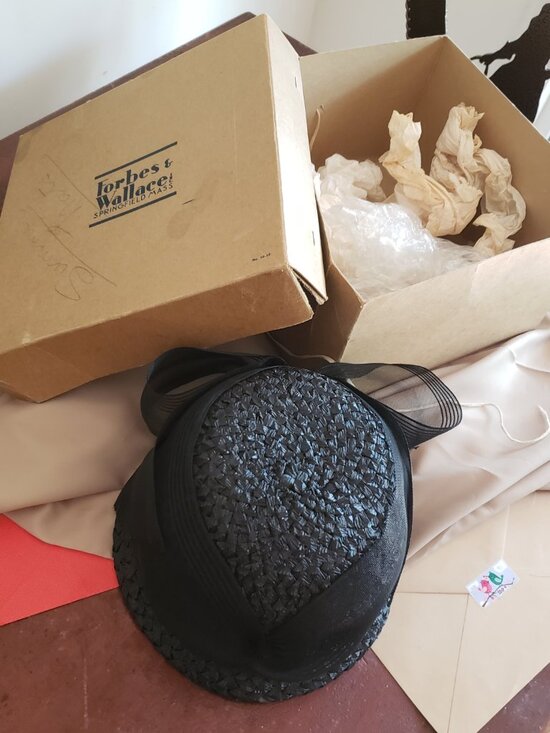 VINTAGE STRAW BLACK BEAUTY HAT main image 4